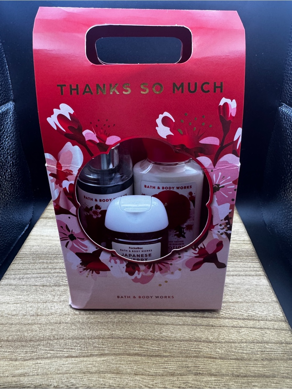 Bath & Body Works Japanese Cherry Blossom Gift Set